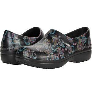 Crocs Neria Pro ll Graphic Clogs Black Paisley Non- Slip Size 7 M